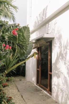Private home near Libaong white beach with Solar and 600mbps internet